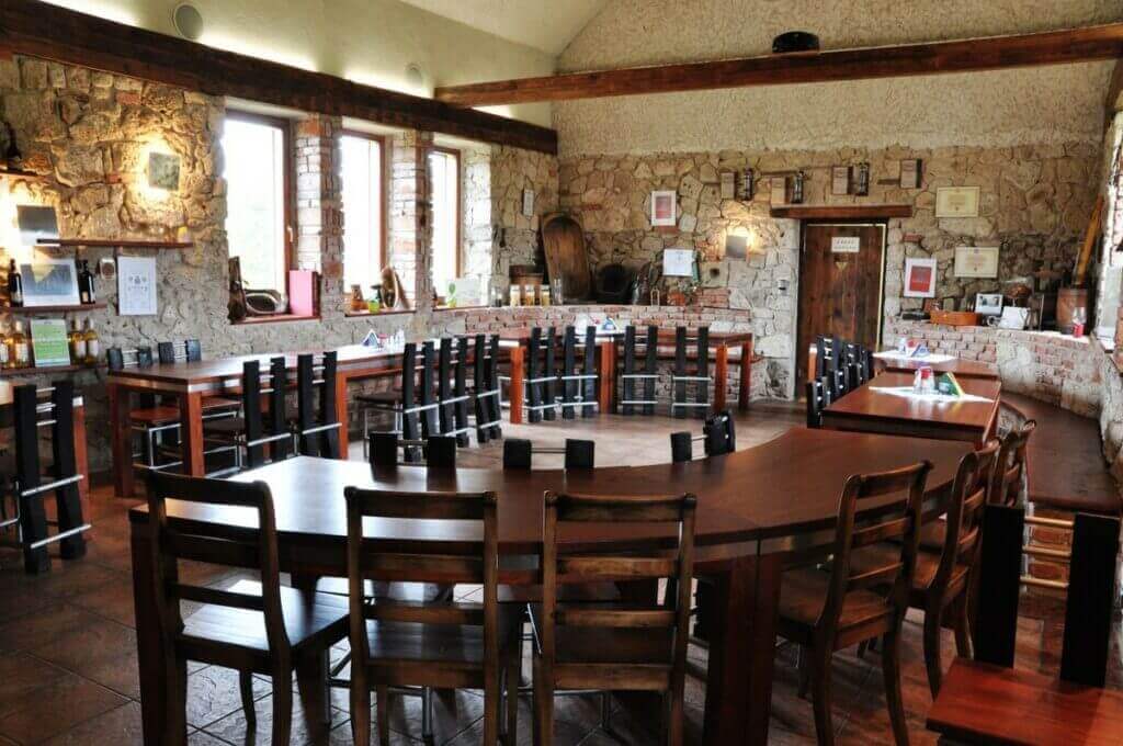 Vínna sála v Tokajskom dome (50 ľudí) od terasy